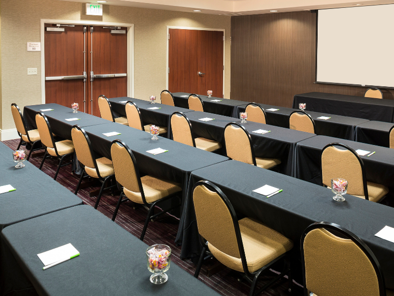 800x 600 px Meeting Room