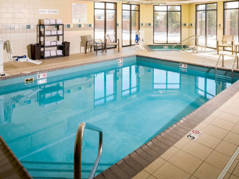 800x 600 px Pool