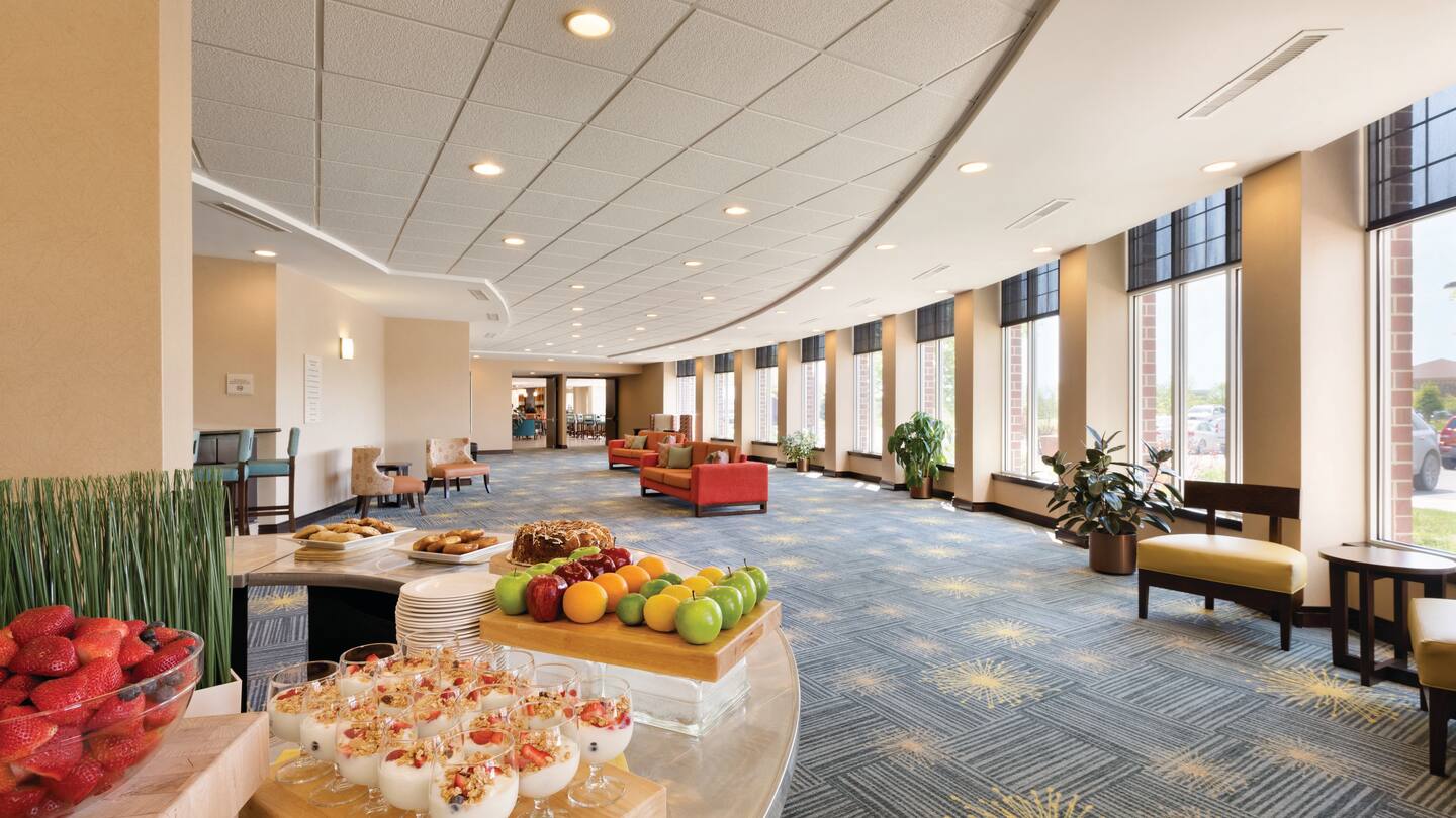 hilton-garden-inn-fargo-prefunction-south-1034364