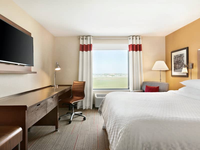 Four Points By Sheraton Fargo - King Bed Guestroom - 1306489