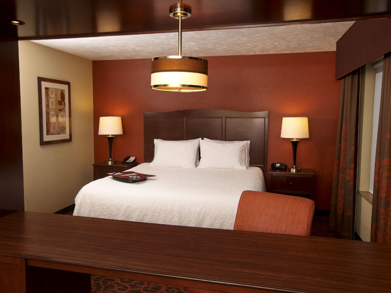 hamptoninn13