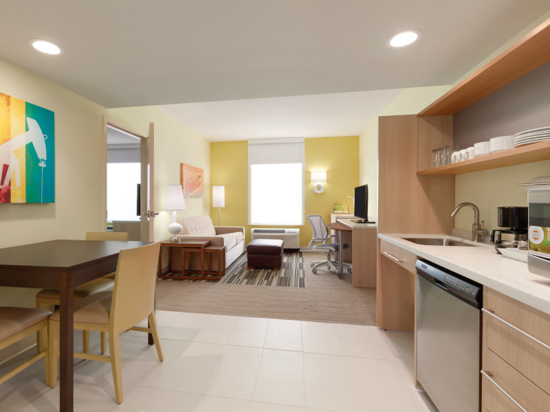 Home2 Suites by Hilton Gillette - 1 King Accessible 1 Bedroom - 1075524